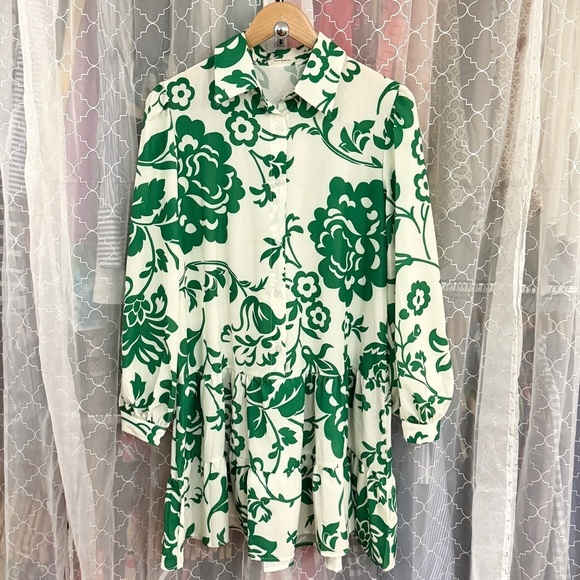 Sunday up Green Floral Ruffle Hem Montecito Dress Small - Picture 2 of 9